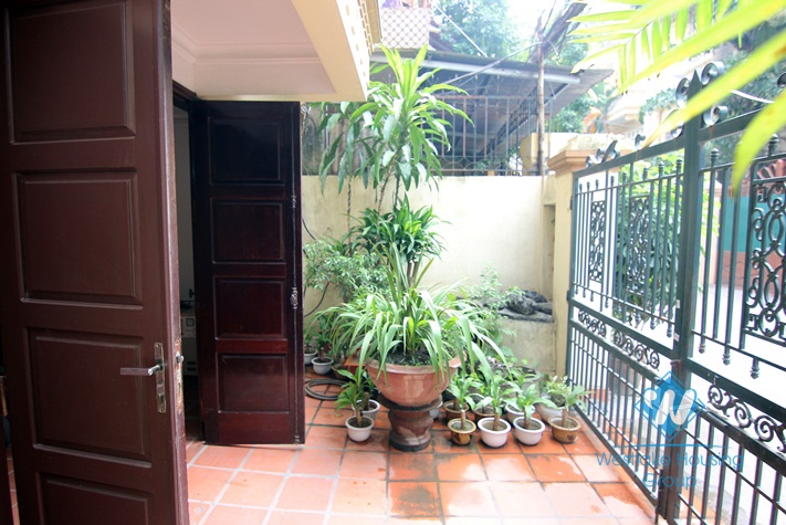 Lake view and Nice house  for rent in Tay Ho area